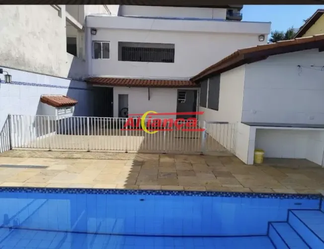 CASA TÉRREA, COM PISCINA - VILA MILTON