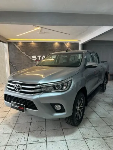 Toyota Hilux CD SRX 4X4 2.8 TDI 16V Diesel Aut. 2017