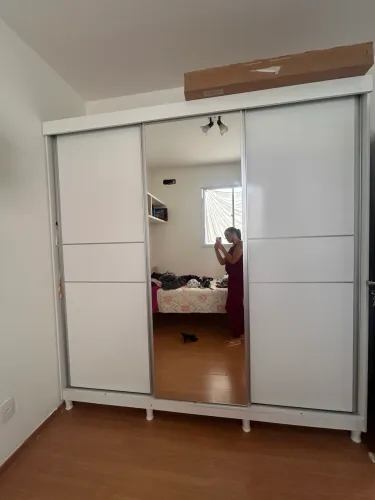 Guarda-roupa de casal