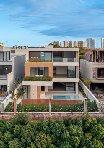 Casa Alto Padrão à Venda no Alphaville Barra da Tijuca | 5 Suítes | 750 m² | Vista para a