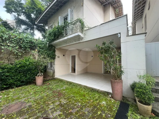 Condomínio com 3 quartos à venda em Jardim vitória régia - SP