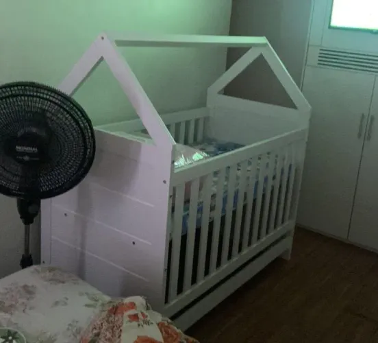 Berço montessariano americano HENN