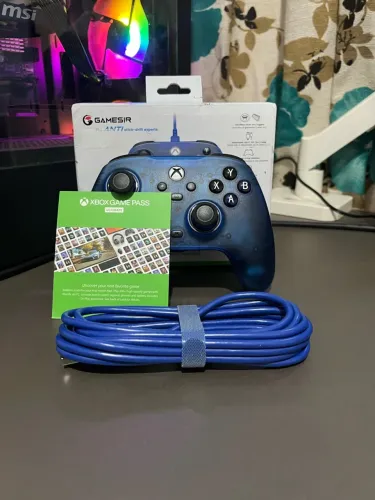 Controle Gamer GameSir T7 Azul com Fio - Xbox e PC + 1 Mês de Game Pass Ultimate Grátis
