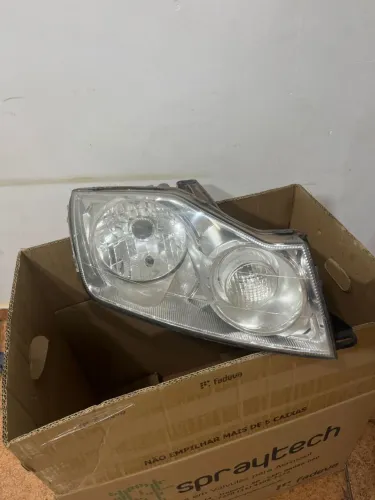 Farol ford ecosporte 2008 09 10 11