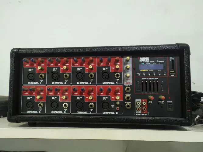 Mesa de Som Amplificada