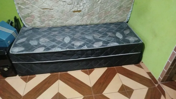 Cama de solteiro box Nova
