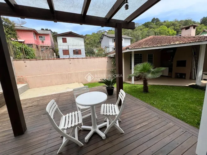 Excelente casa a venda no bairro Dutra em Gramado!!