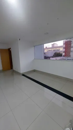 Apartamento 3 quartos, sendo uma suite, Sagrada Família