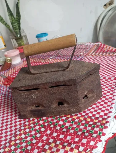 Ferro antigo