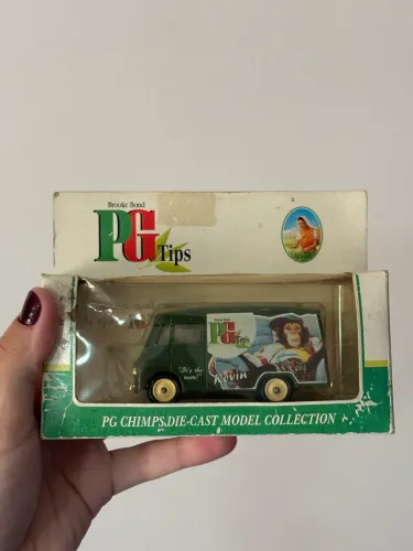 Lleado days gone brooke bond PG tips com ?Kevin?