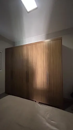 Guarda Roupa 6 Portas