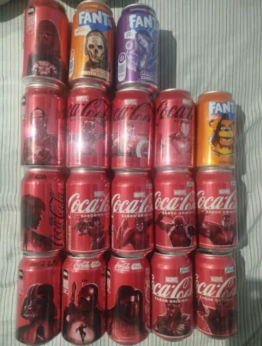 Latinhas colecionáveis da coca cola 