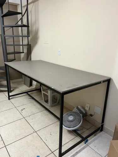 Mesa de Trabalho 2 Metros Reforçada