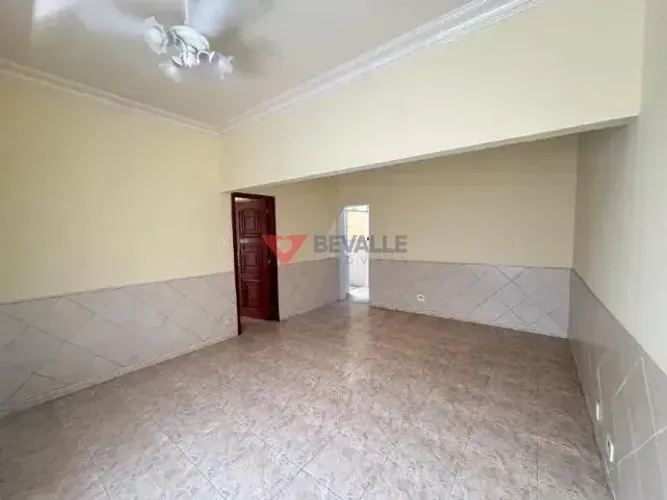 Casa à Venda no Leme RJ: 2 Quartos, 133m², R$1.470.000