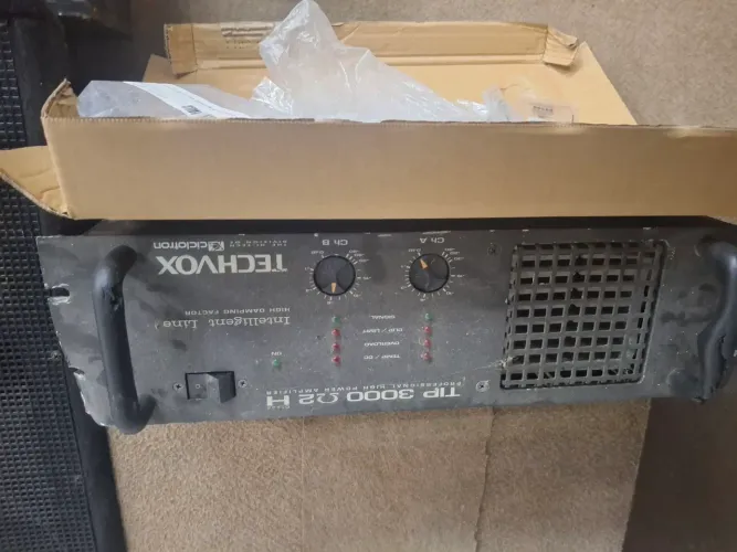 Amplificador Techvox TIP 3000 ?2 H