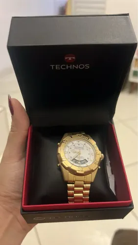 Relógio technos