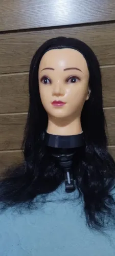 Cabeça de boneca pra treinar penteados