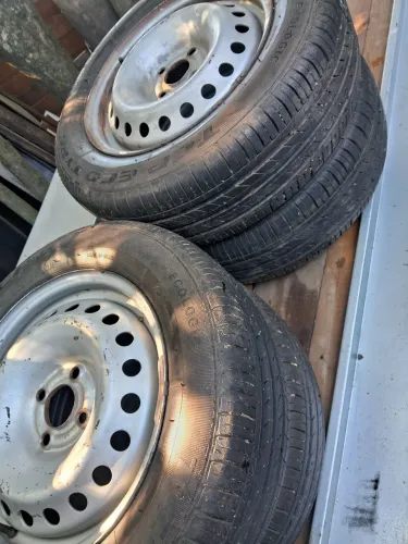 Vendo jogo de rodas 15 4x100 de barbada!