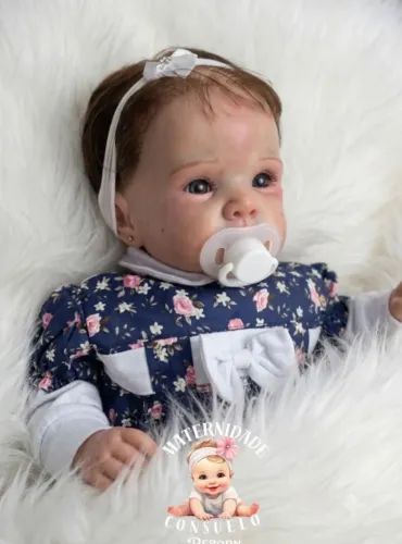 Bebê Reborn com todos os detalhes 