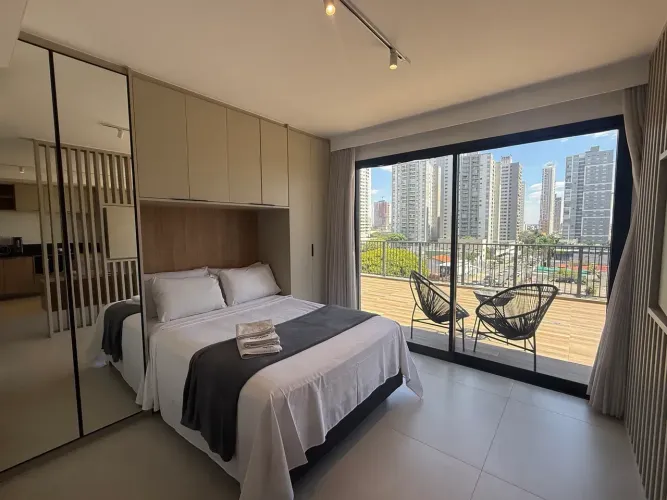 Vendo flat mobilaido no Tai Residencias, com 90m2, rentabilizando no Airbnb