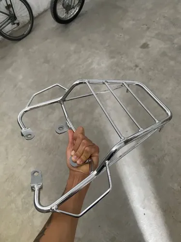 Suporte para baú de moto