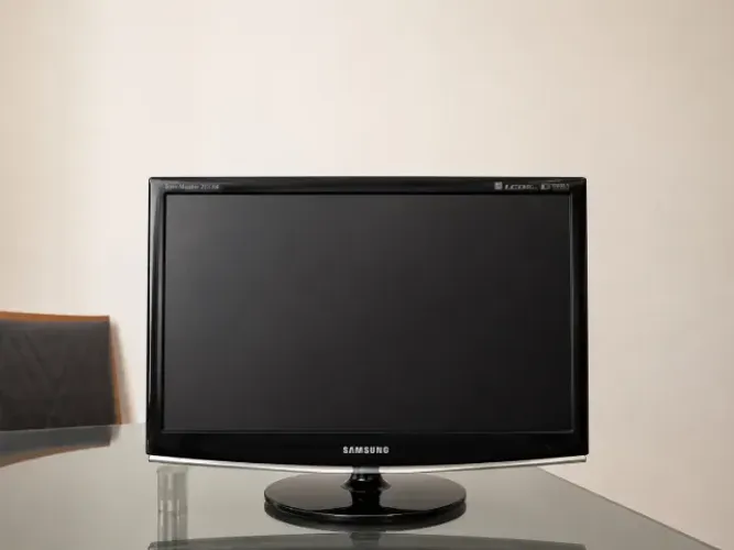 Monitor/TV LCD Samsung de 20 polegadas