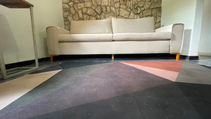 SOFÁ COM 03 LUGARES