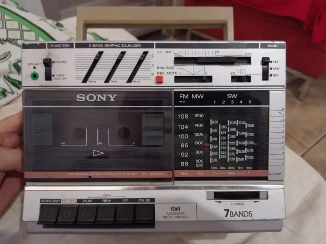 Rádio Sony para colecionador ou amante da marca
