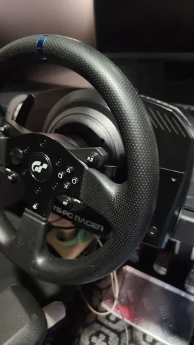 Volante Thrustmaster TS-PC Racer