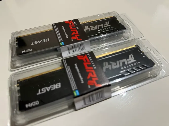 memórias ram 100% lacradas fury sem uso nenhum ,na garantia
