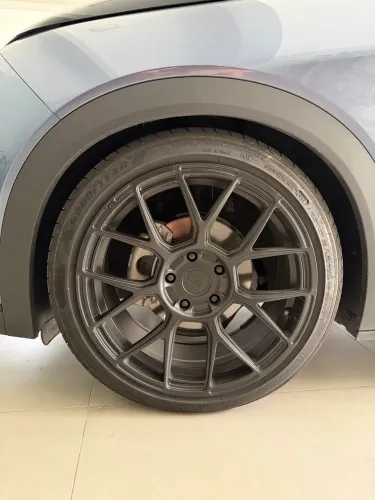 RODAS MOTEGI RACING 18x8,5 5x114 + PNEU