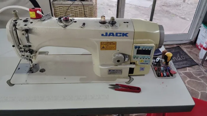 VENDO MÁQUINAS INDUSTRIAIS 
