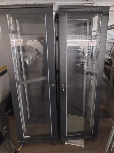 03 RACK DE PISO P/ SERVIDOR e 01 RACK DE PAREDE