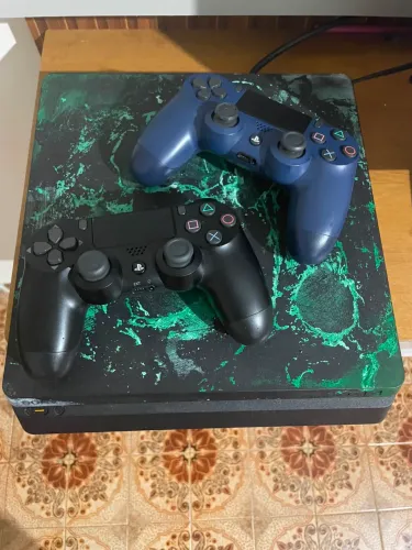 Playstation 4 1 terá