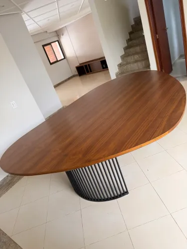 Mesa Laminada super conservada 