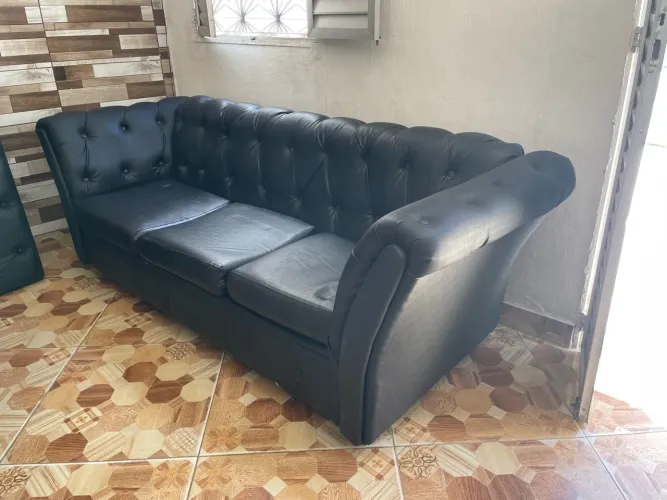 Sofá de couro