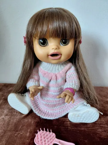 Boneca Baby Alive Comer e Brincar 