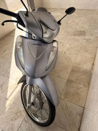 Biz 125 ( única dona) 18.500km rodados  moto ZERA ZERA 
