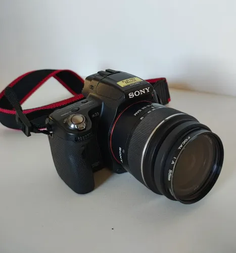 Máquina fotográfica Sony alfa 33