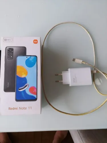 Xiaomi Redmi Note 11 128GB - Funciona Perfeitamente (Detalhe na Câmera)