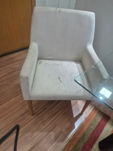 SOFÁ E POLTRONAS 