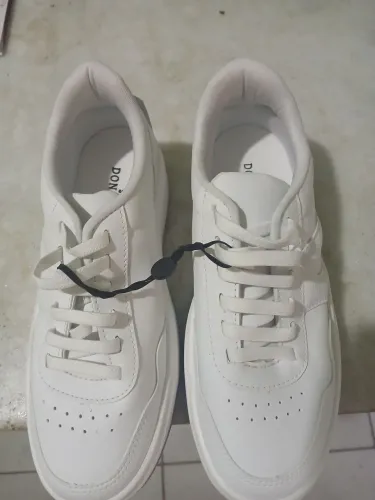 Tenis branco feminino