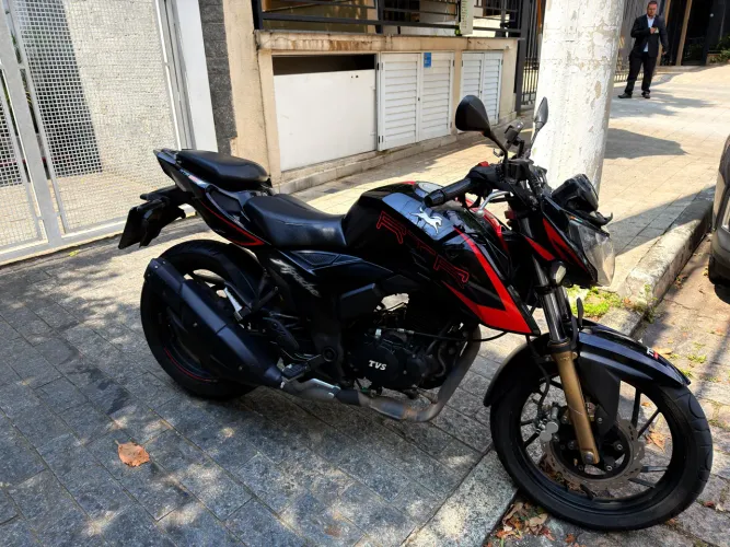 Dafra apache RTR 200 cc