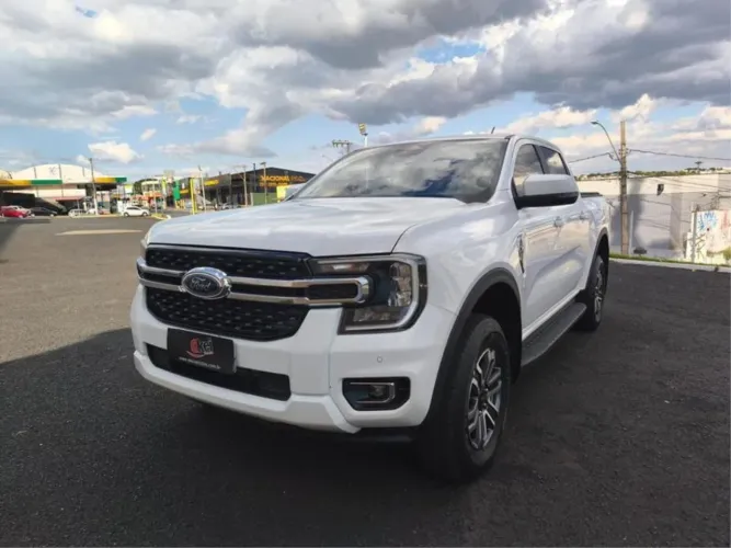 Ford Ranger XLT 3.0 V6 4X4 CD TB Die. Aut. 2025