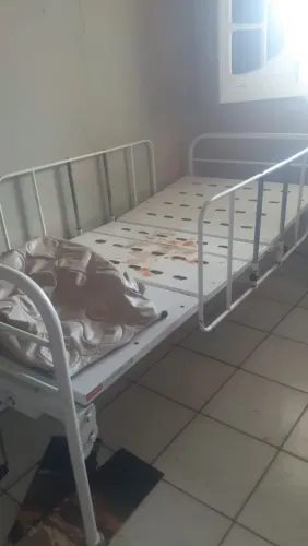Cama hospitalar