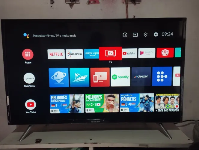 Tv TCL Android de 50 polegadas semi nova completa com bluetooth e comando de voz