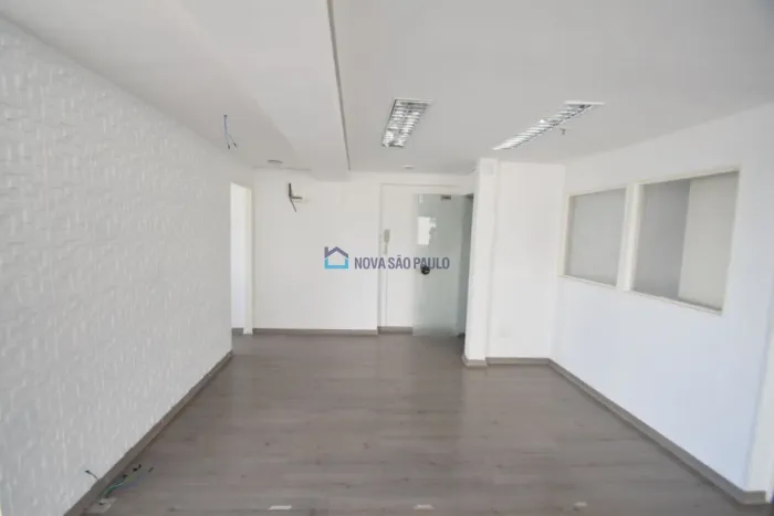 Conjunto Comercial para locação , proximo ao metro Saúde