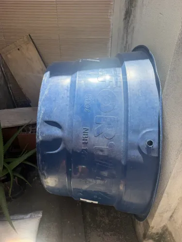 Vendo caixa d?água