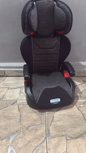 Cadeira para automóveis