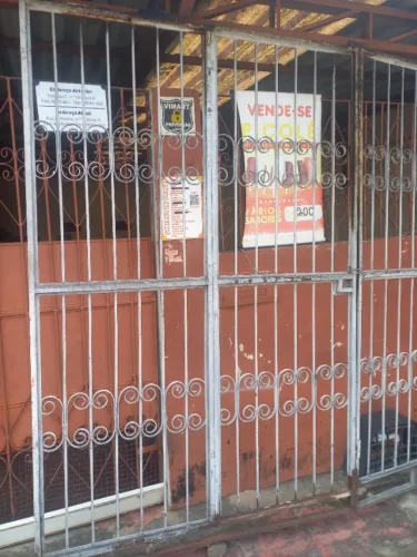 Portão de ferro  em ótimo estado aceito proposta 